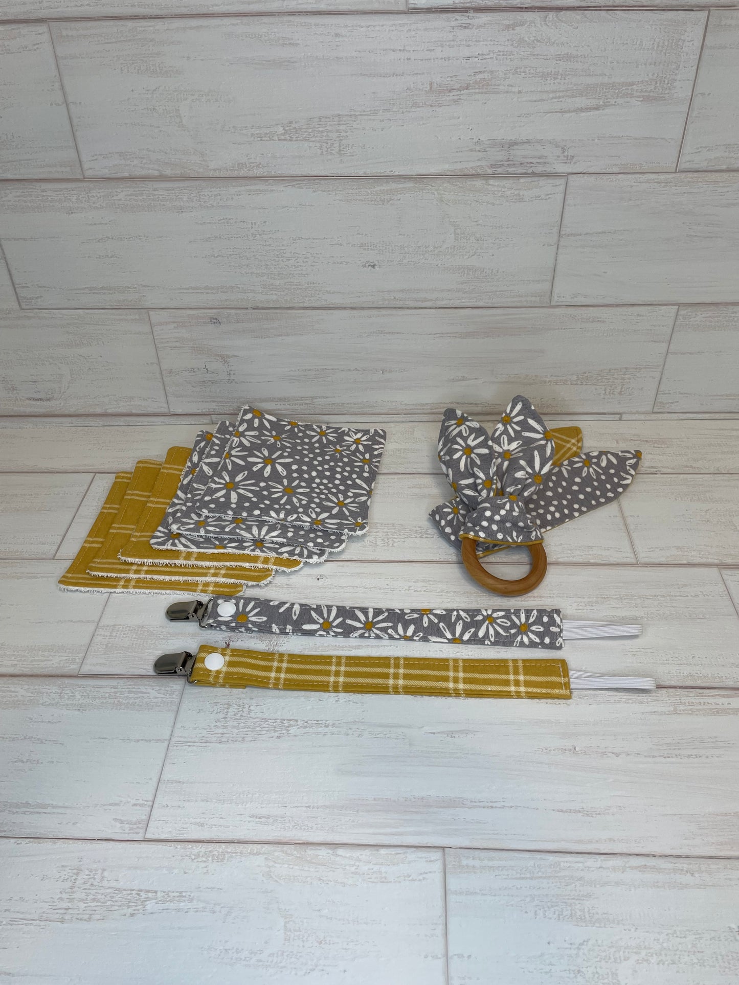 Daisy Floral Medium Bundle