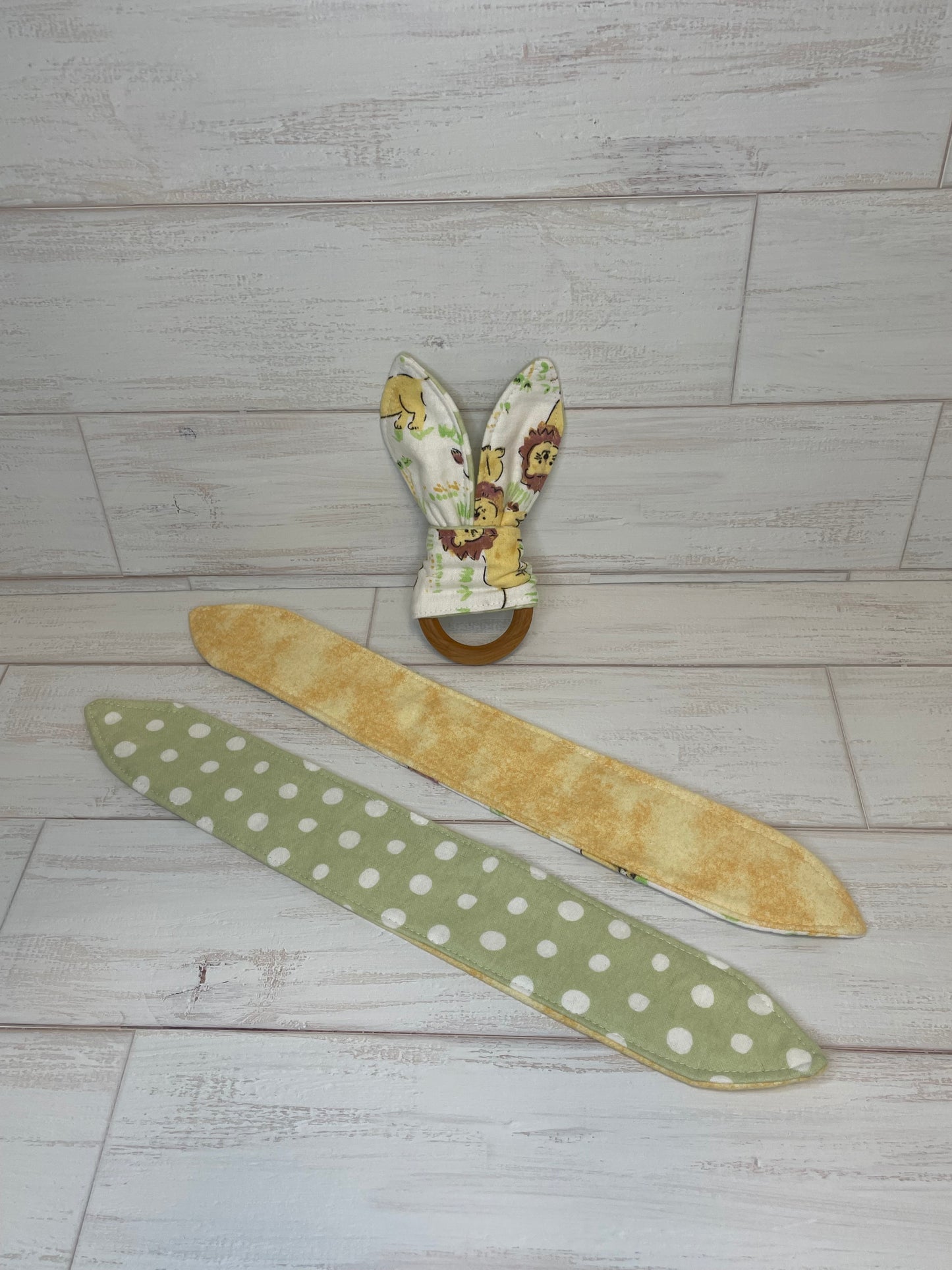 Safari Lion Themed 3 Piece Teether Tie Set