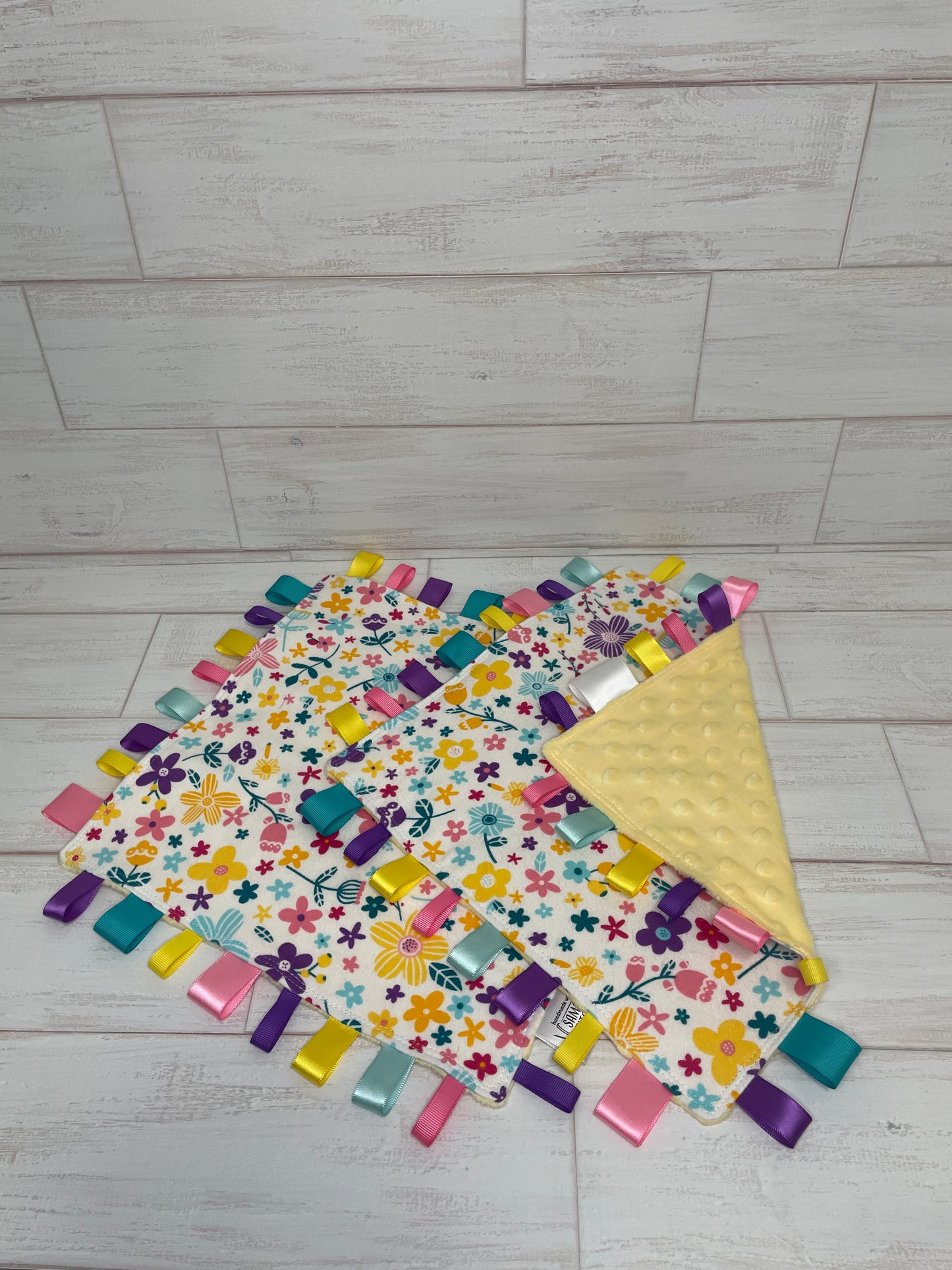 Multicolor Floral Medium Bundle