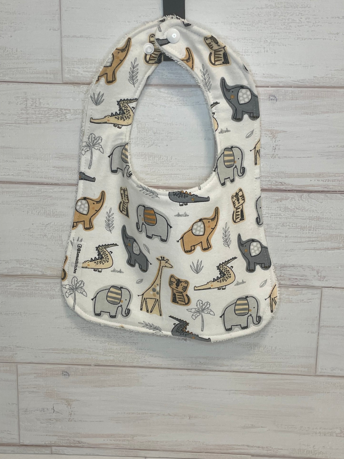Tan and Grey Neutral Animals Medium Bundle