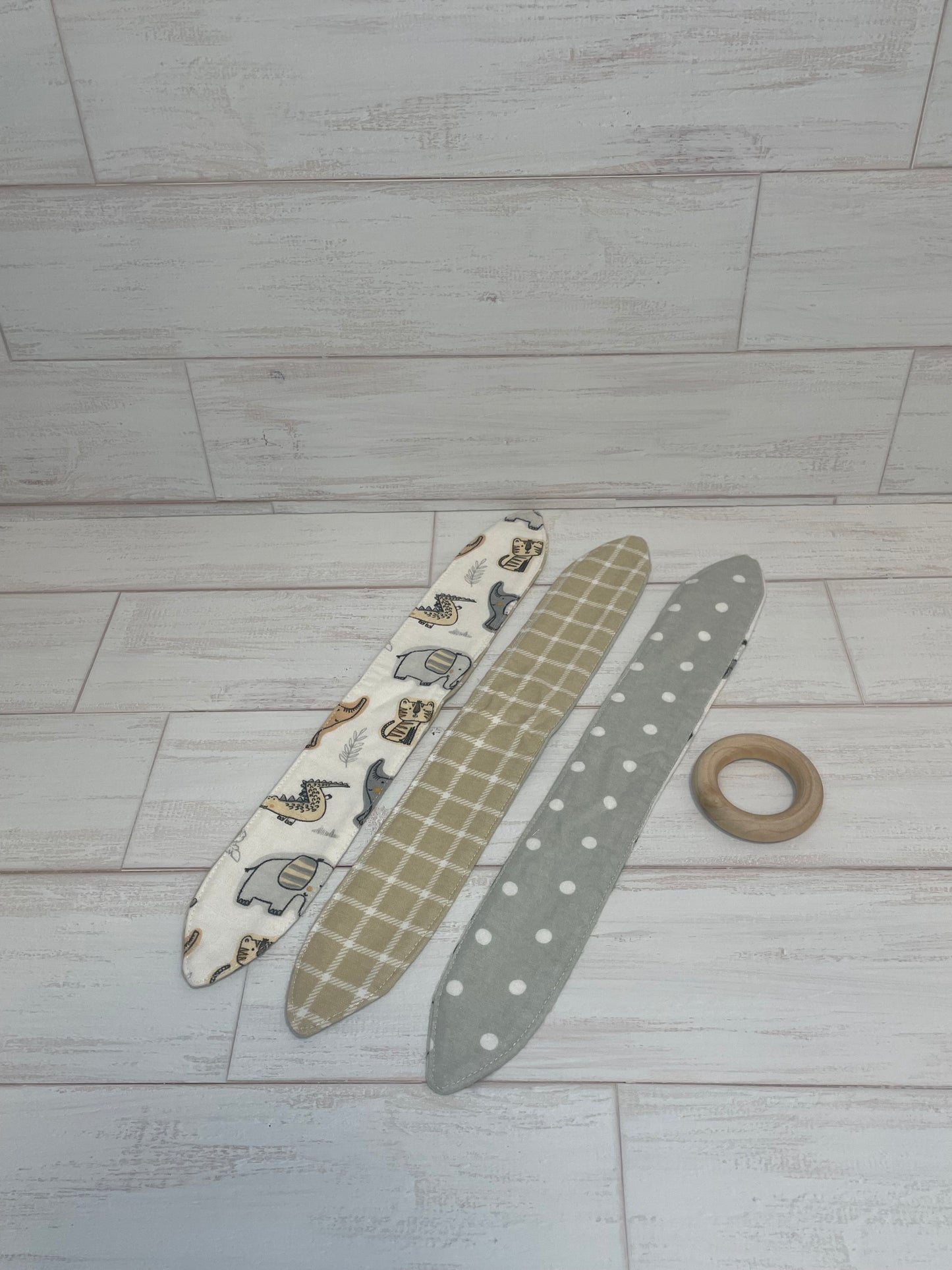 Tan and Grey Neutral Animals Medium Bundle