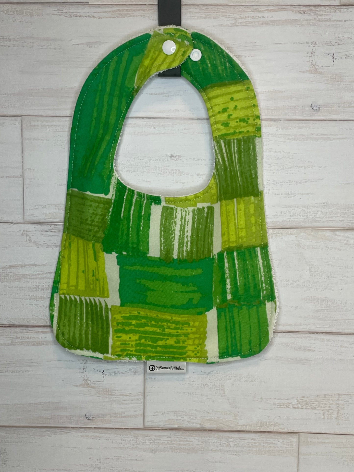 Alligator Coordinating Themed Bibs