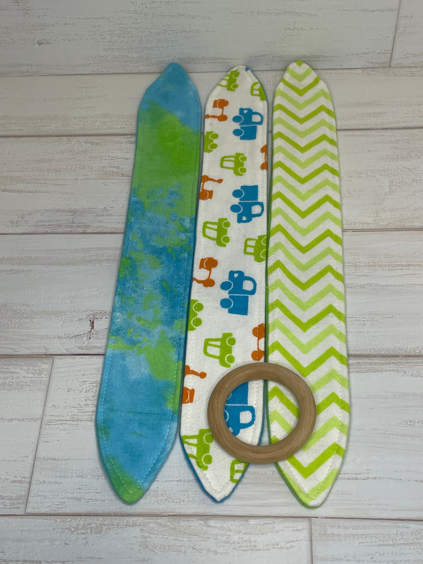 Cute Vehicles Themed 3 Piece Teether Tie Set