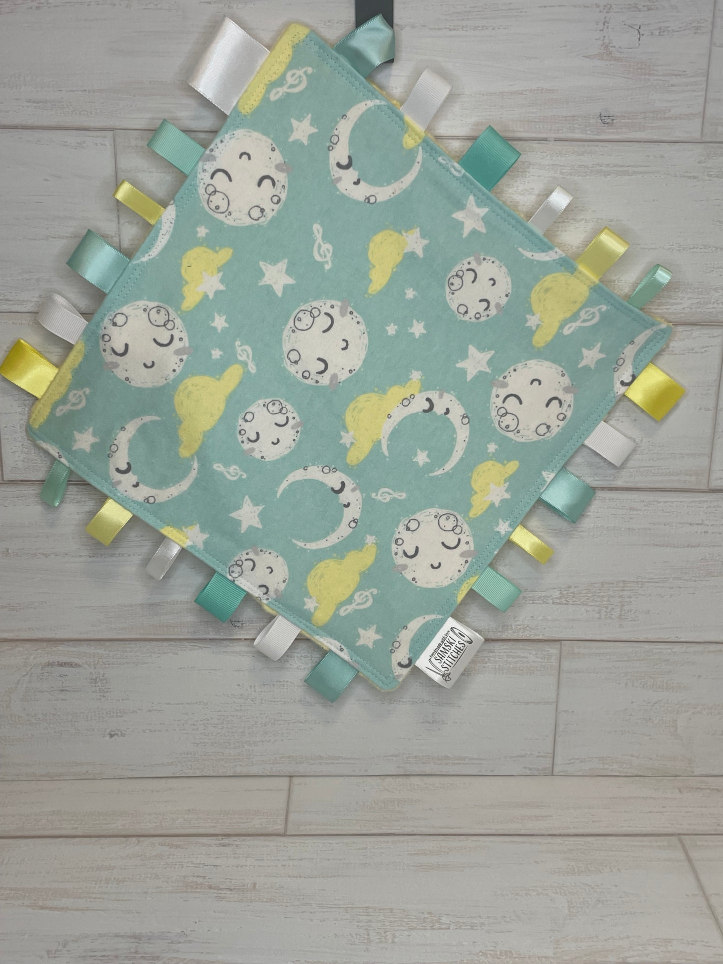 Moon and Stars Mint Taglet