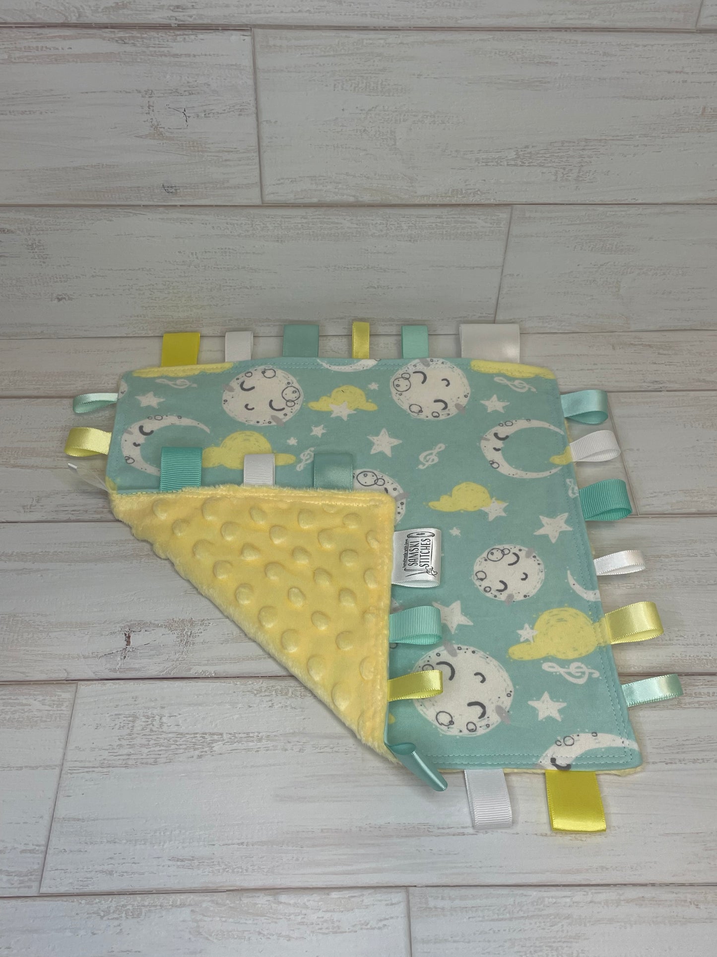 Moon and Stars Mint Taglet