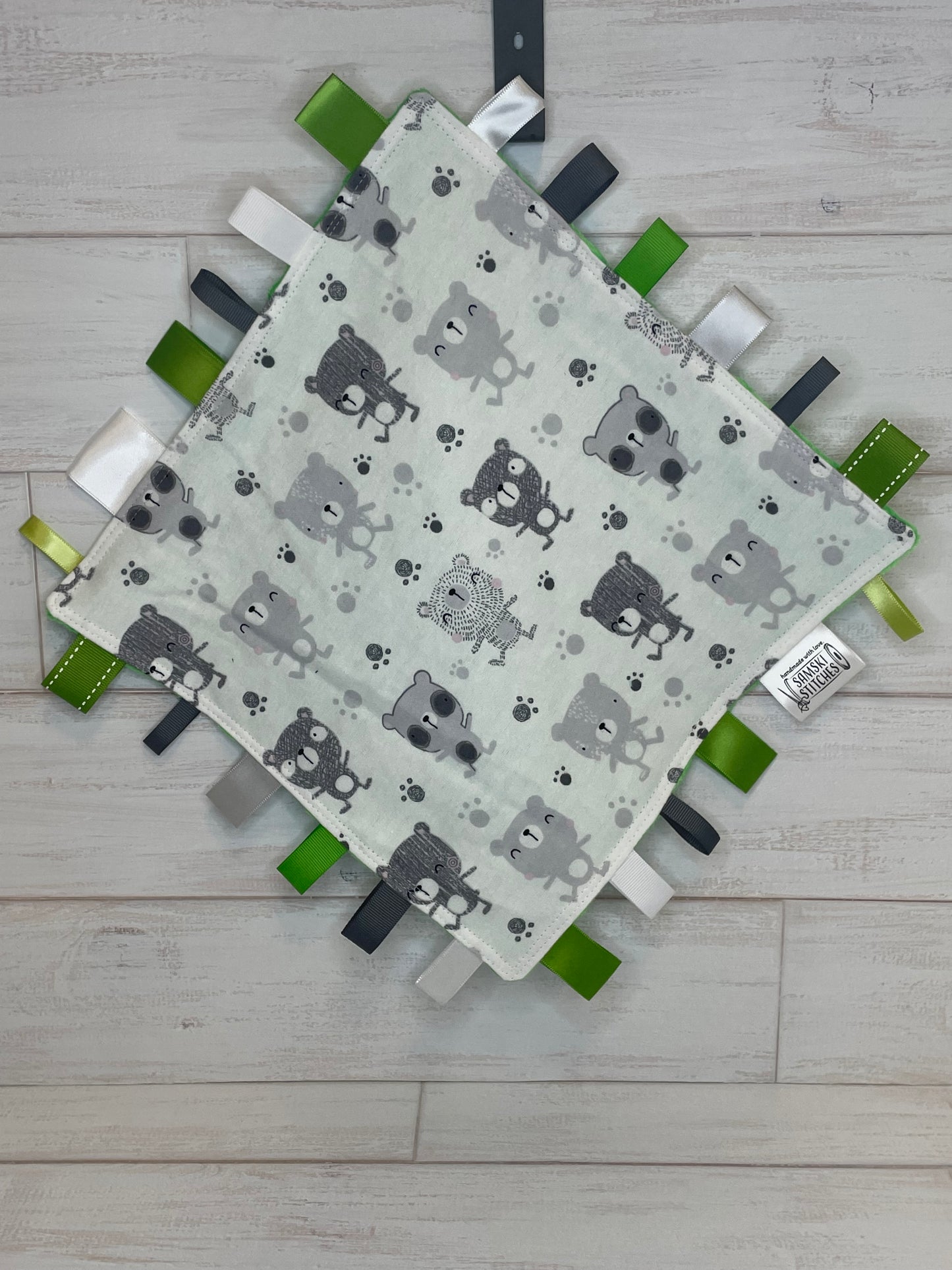 Monochrome Bear & Green Taglet Set of 2