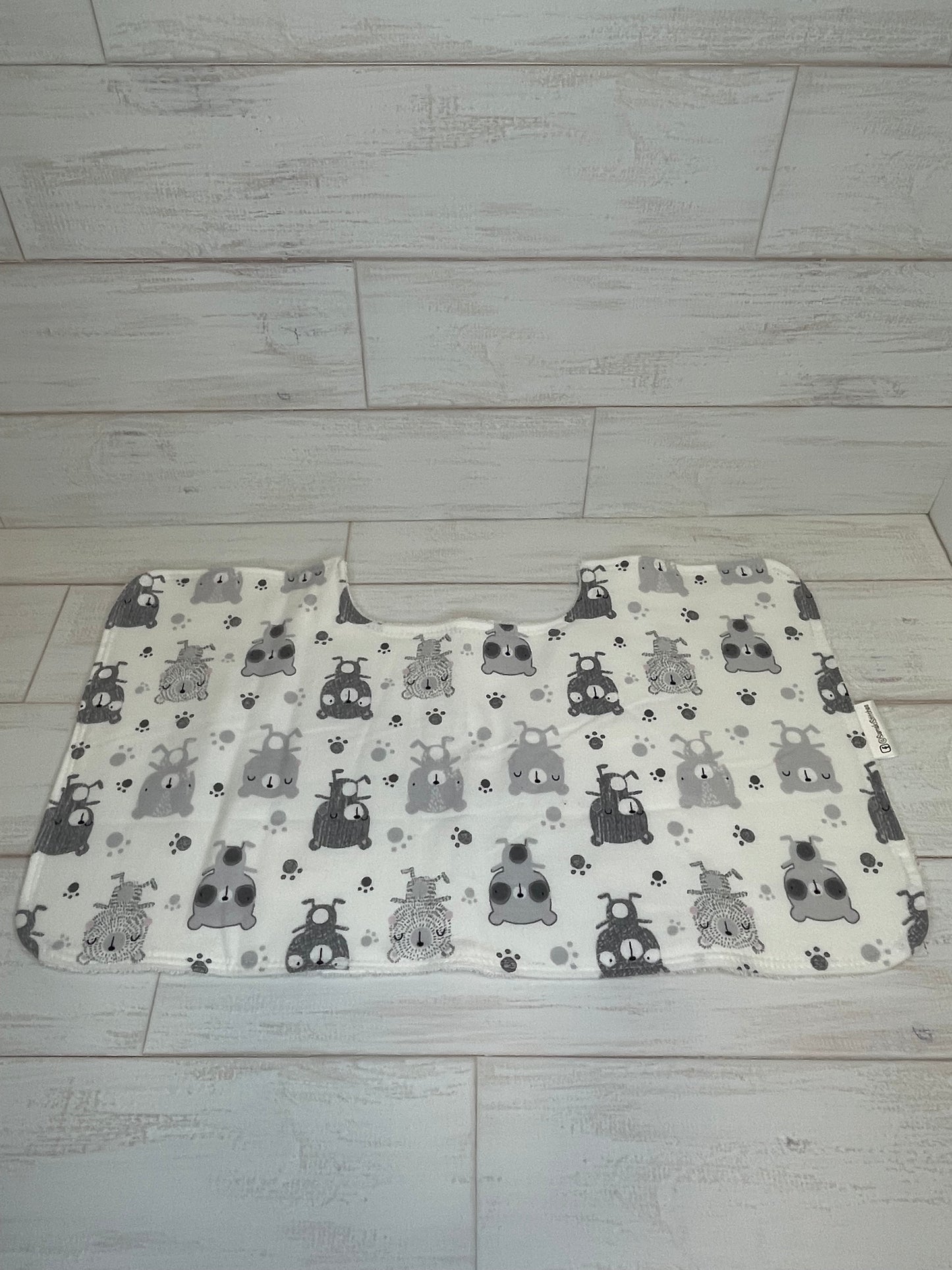 Monochrome Bear Burp Cloths