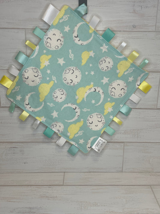 Moon and Stars Mint Taglet