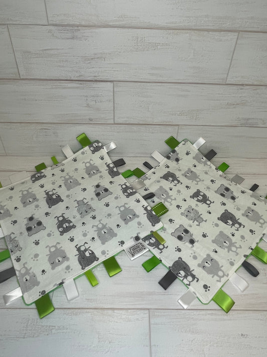 Monochrome Bear & Green Taglet Set of 2